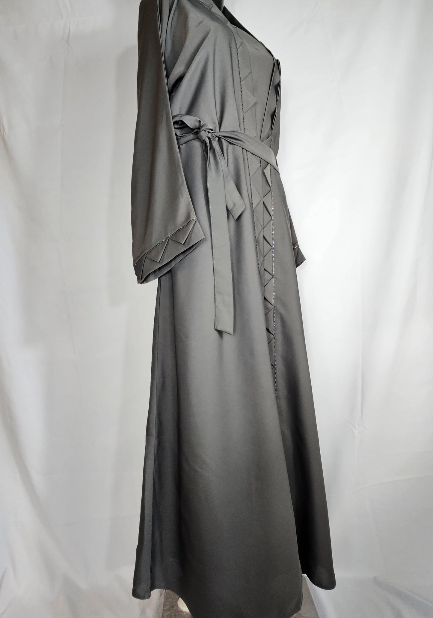 Sakeena – Effortless Elegance