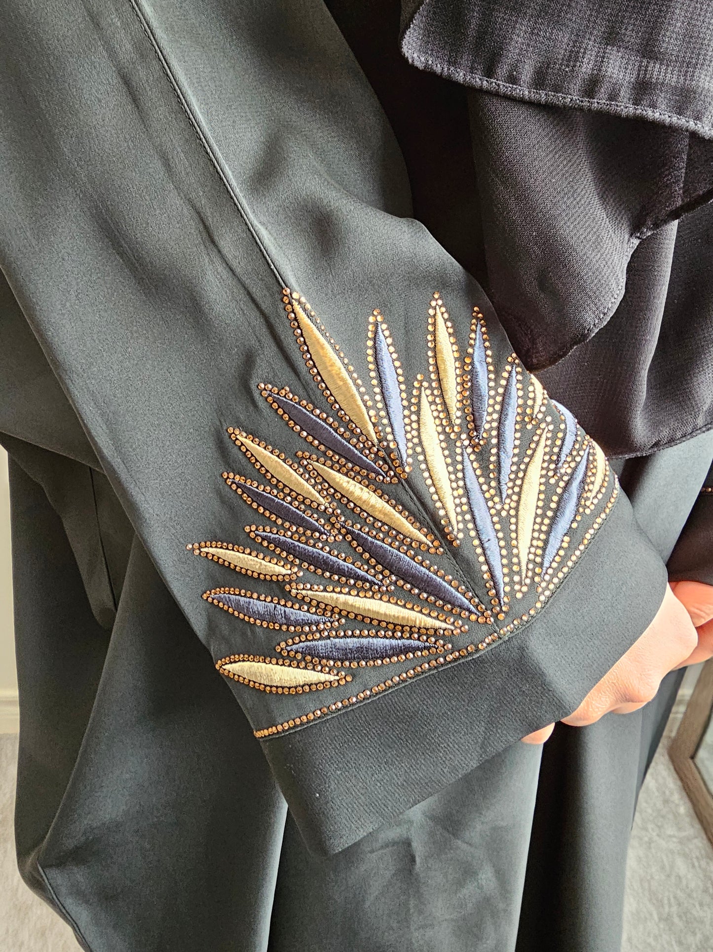 Hoor – A Touch of Timeless Artistry