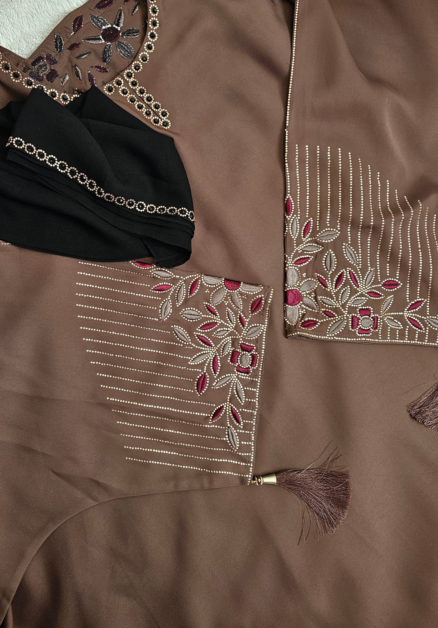 Heedaya Abaya - Earth | Janan Edit