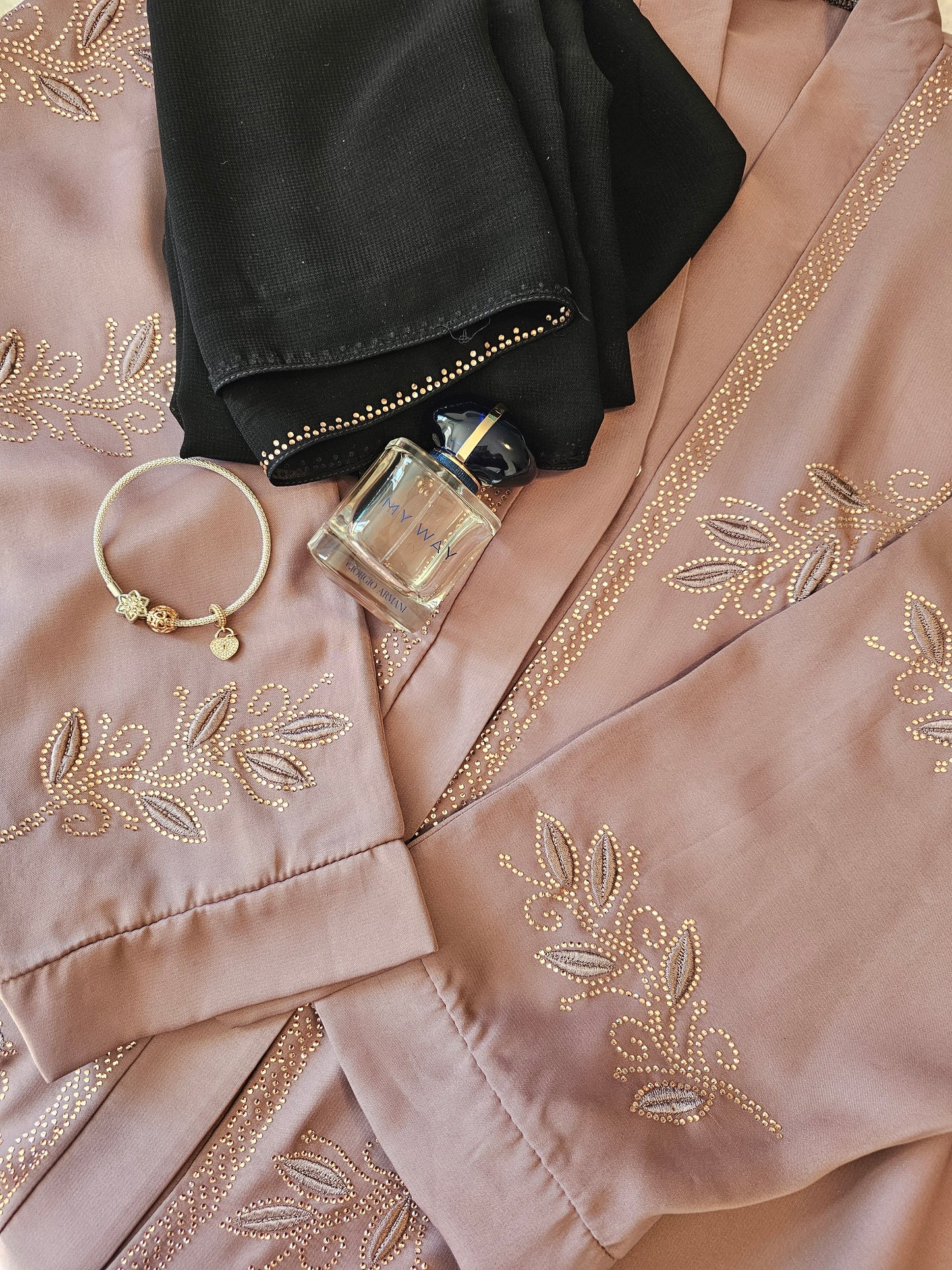 Aghsān Al-Amal – A Vision of Elegance